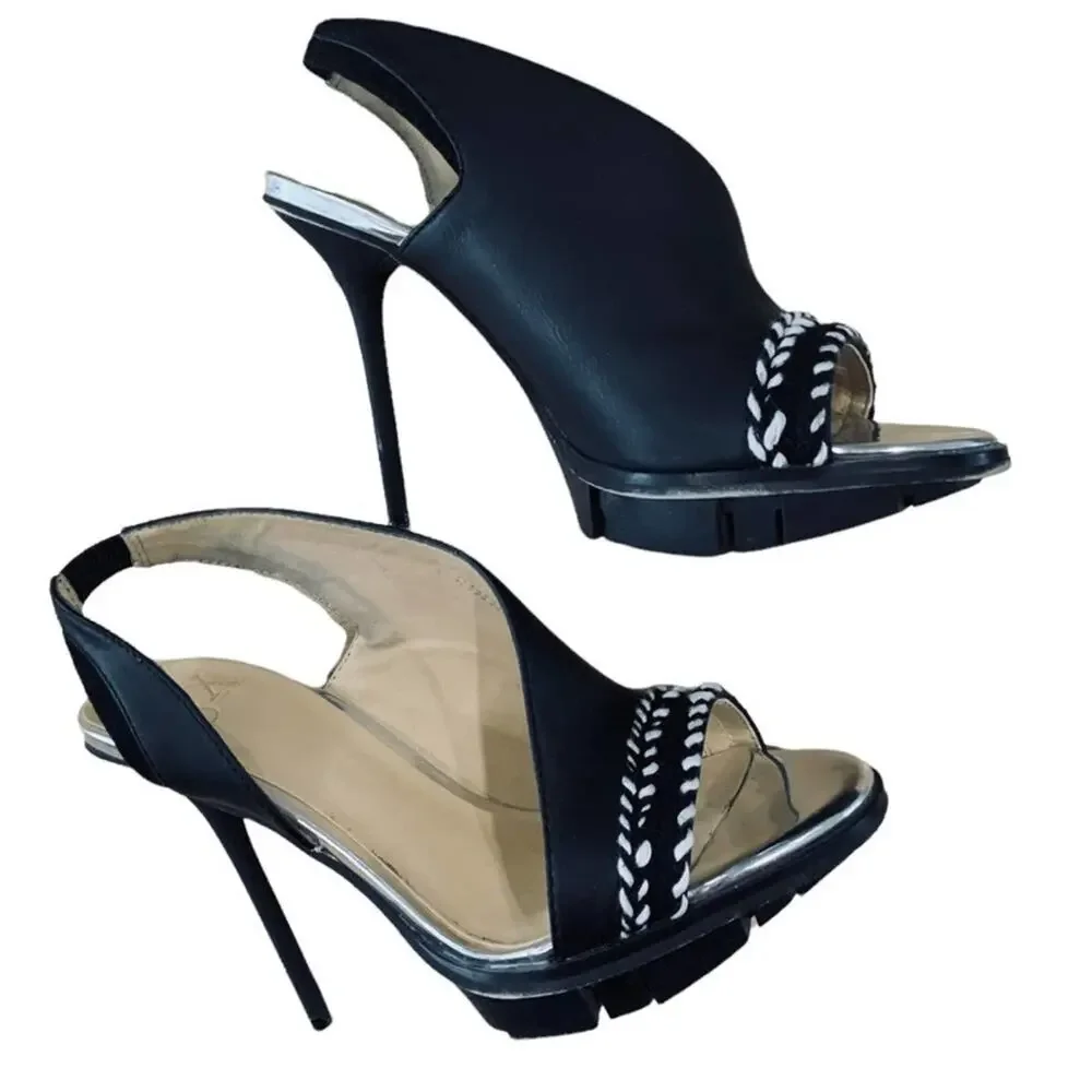 GX by Gwen Stefani‎ shoes. Herld. Silver metallic and Braided accent Saya size 7